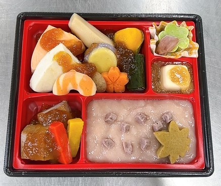 ”秋の特別メニュー”販売開始しています。